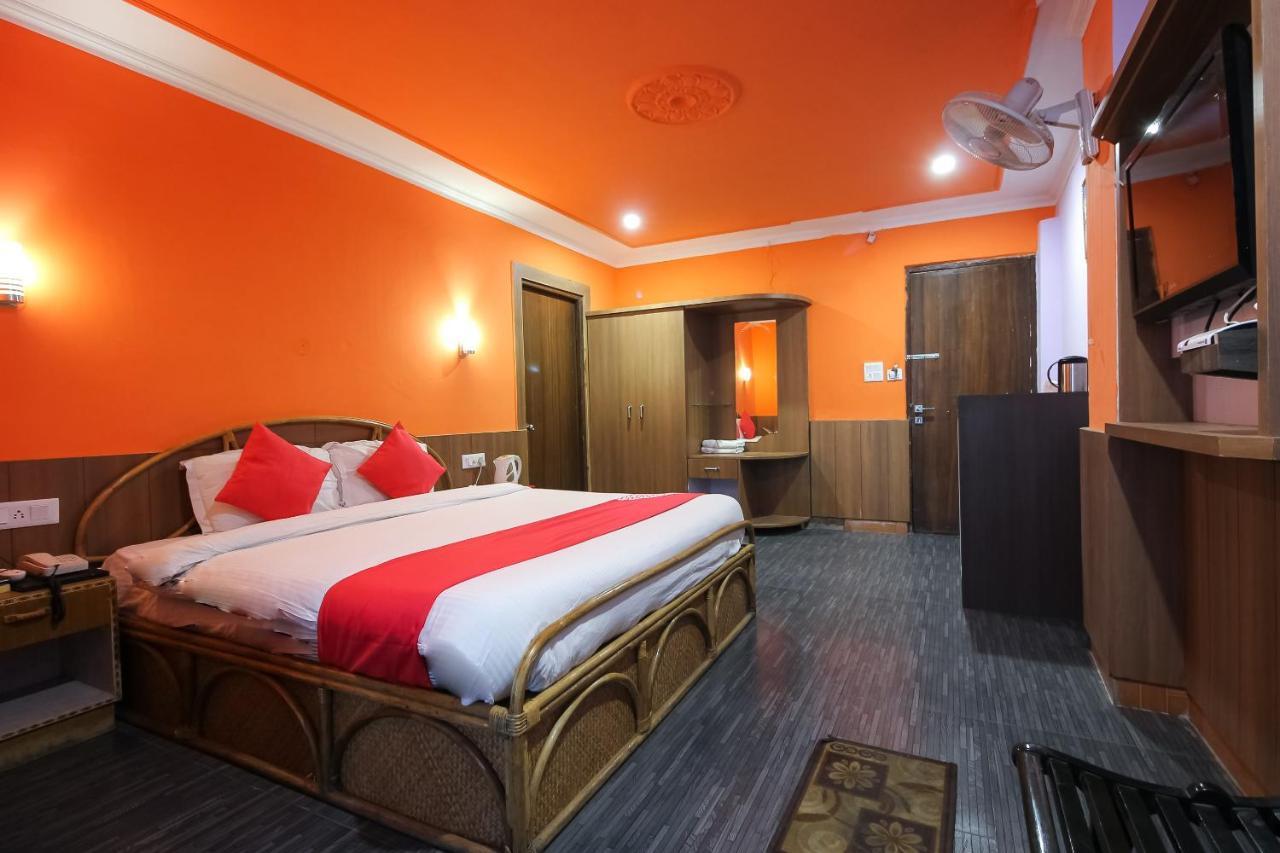 Oyo 8367 Hotel The Woodz Pālampur Exterior photo