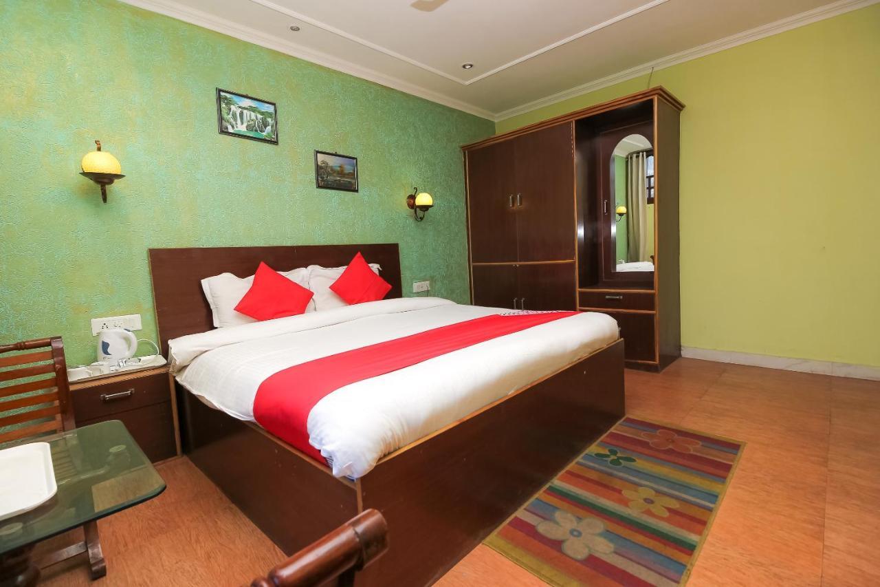 Oyo 8367 Hotel The Woodz Pālampur Exterior photo