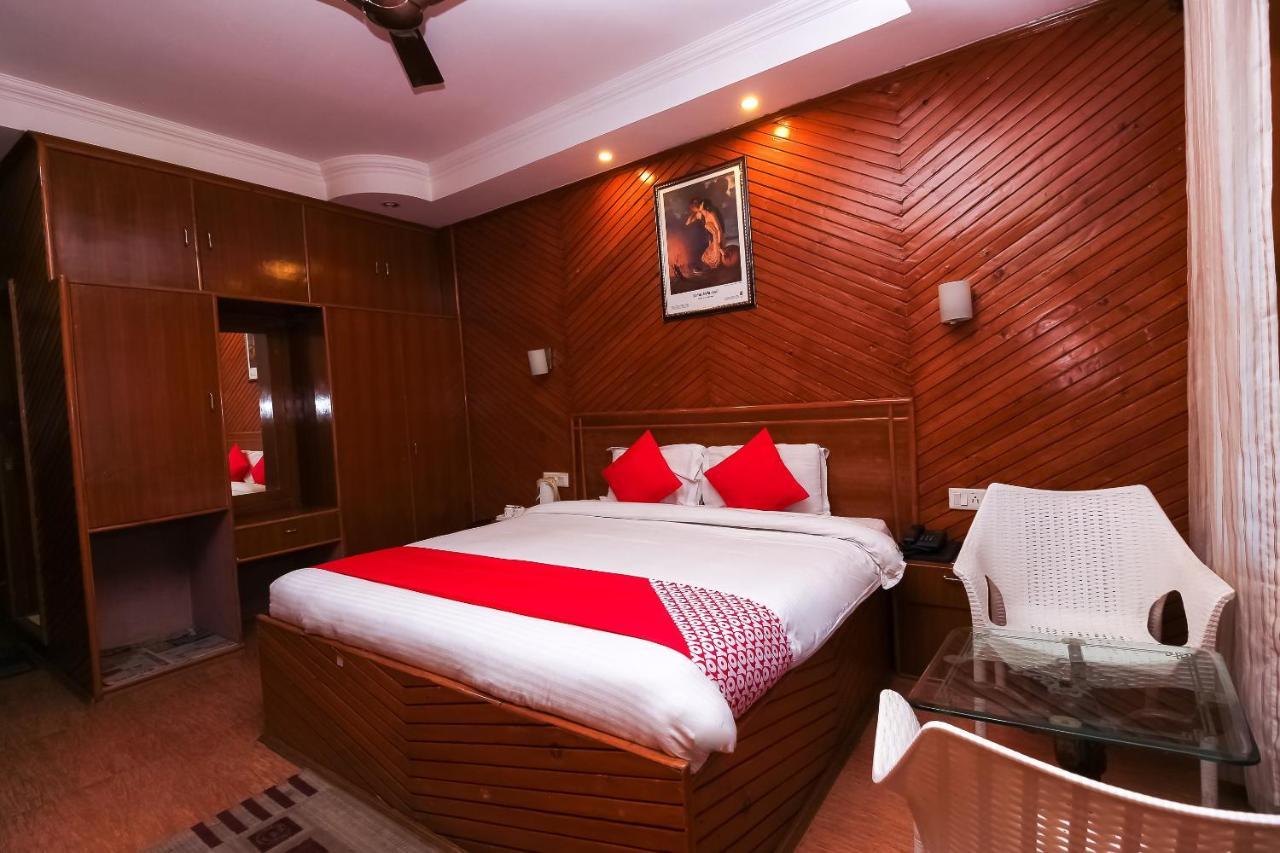 Oyo 8367 Hotel The Woodz Pālampur Exterior photo